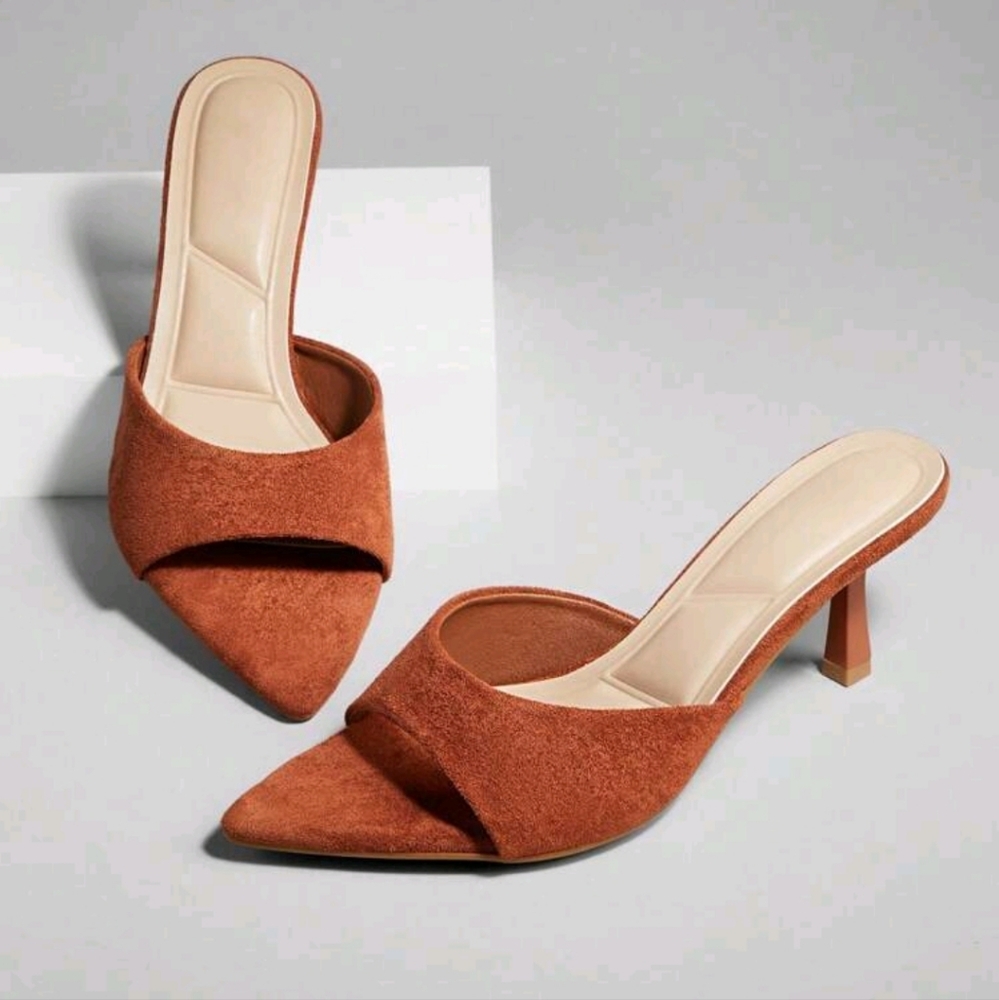 Women Comfortable Kitten Heel Pointy Toe Heel Sandals